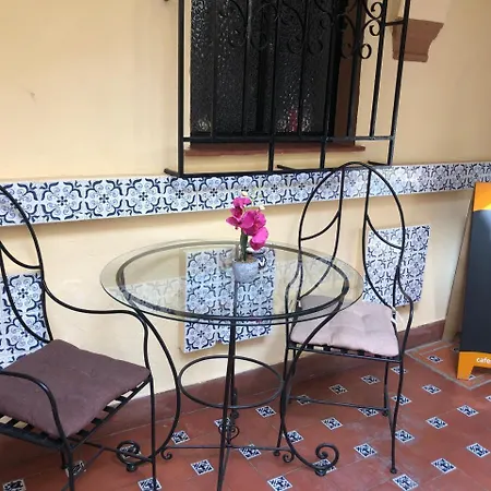 Fes Pensión 2*